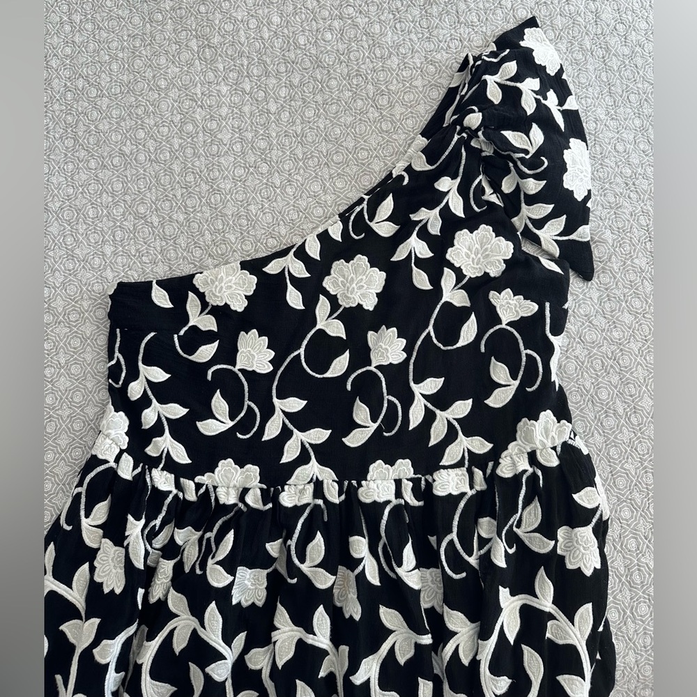 Anthropologie + Plus Embroidered One Shoulder Midi Dress Black White Size 20W - Picture 9 of 14